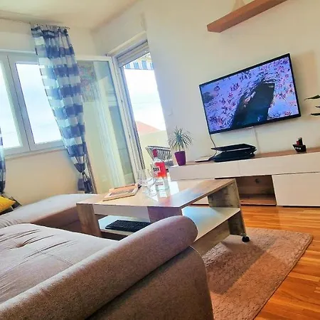 Apartment Conte