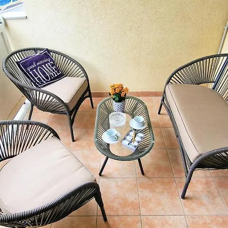 Conte Apartment *
